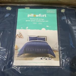 New queen size bedding.